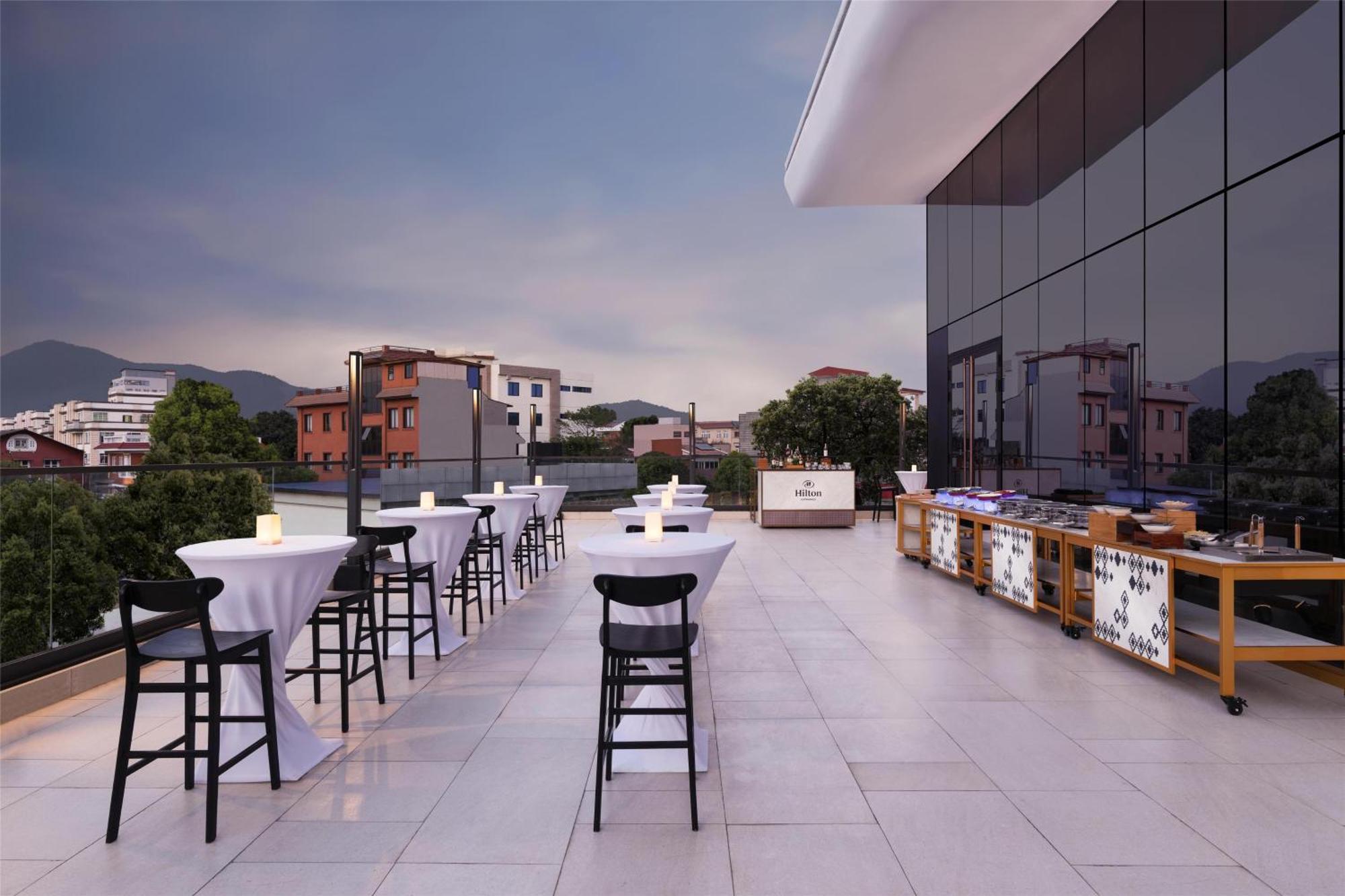 Hilton Kathmandu Hotel Exterior foto